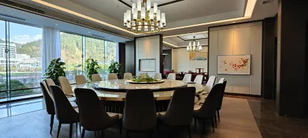 HUIYUE HOTEL Отели рядом с достопримечательностью «Duyun Garden Expo Park»