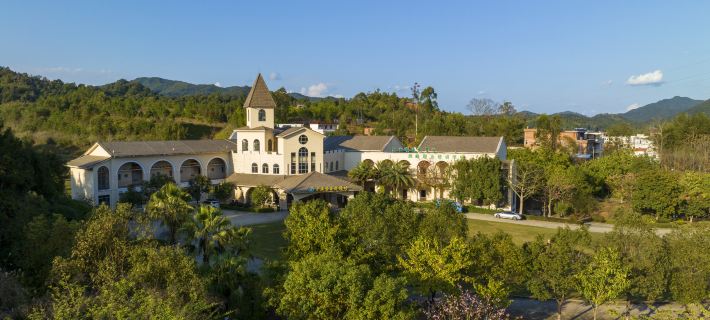 Yunxi Hot Spring Resort Hotels in Dongyuan