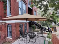 U Street Capsule Hostel Отели в г. 