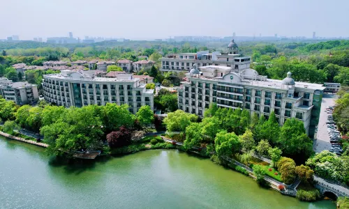 Mingfa Pearl Spring Hotel