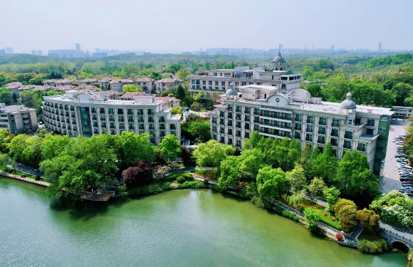 南京明發珍珠泉大酒店