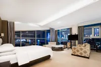 Zhonghang Xiangtong Yacht Club Hotel (Qingdao Olympic Sailing Center May 4th Square)
