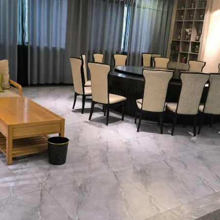 Suide Humanities Hotel (Henan Mechanical and Electrical College) Отели рядом с достопримечательностью «Ван Император Цинь Цинь»