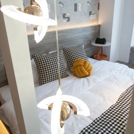 Fuzhou Xinyue Light Luxury Cinema Jiangjing Apartment