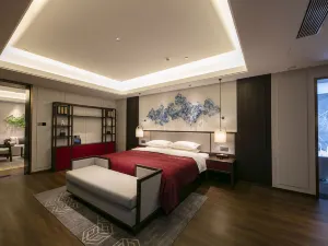 Zhengzhou East Railway Station Longzihu University District Yuanxi Hotel