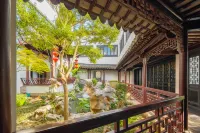 Floral Hotel · Tongli Lanyuan Hotel