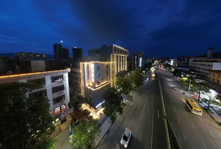 Homeinn · neo (Zhaoqing Gaoyao Central Polytechnic University)