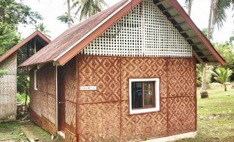 ECO-TREEHOUSE GLAMPING SERVICES