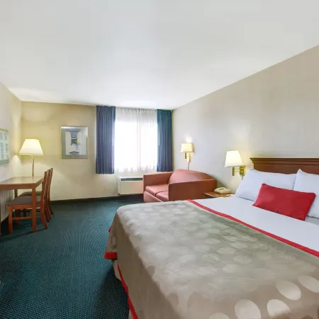 Ramada by Wyndham Hawthorne LAX / LA Stadium