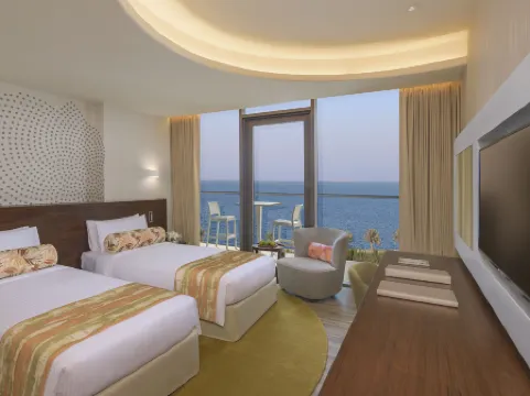 The Retreat Palm Dubai MGallery by Sofitel Отели рядом с достопримечательностью «Пальма Джумейра»