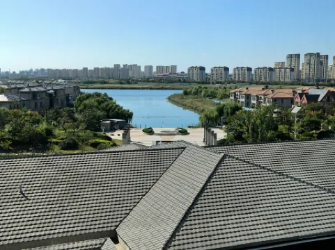 Qingdao Jiaozhou Howard Johnson Hotel Fuhua (Jiaodong Airport Shaohai National Wetland Park Branch)