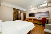 Jtour Inn Hotel (Ningming Hecheng Street) Hotels near Rongfeng Tower