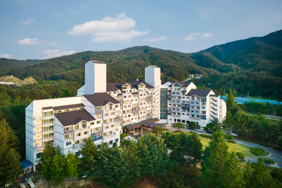 Kumho Seorak Resort Hotels in Sokcho-si