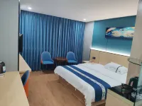 Jiu 8 Hotel (Jinjiang Jinghai Road)