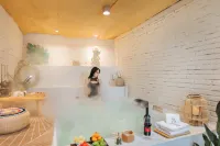 Anji Hemuju - Villas