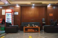 Shengshuiwan Hotel (Chongqing Fengjie High-speed Railway Station)