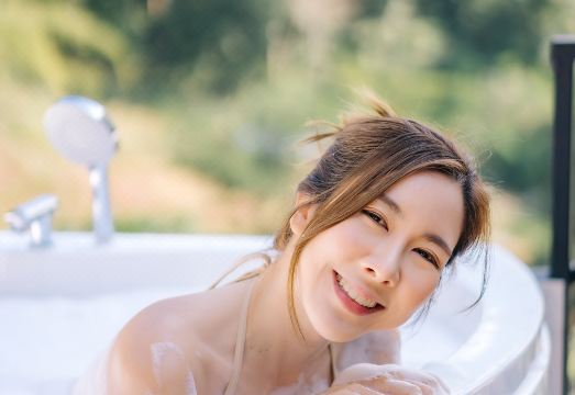 캠프 타 톤 욘의 캠핑 스타일 숙소 전경
