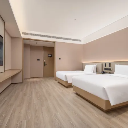 Starway Hotel (Nanchong Yilong Railway Station)