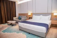 LC International Hotel فنادق في 