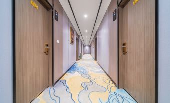 Base Area Business Hotel (Fengdu Ghost Town)