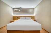 Feiman Star Movie Hotel (Huzhou Yilin Street) -  Gaming & Esports