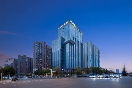 Home2 Suites by Hilton Changsha Lugu Отели рядом с достопримечательностью «Hunan First Normal University»