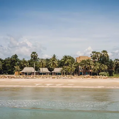 La A Natu Sam Roi Yot Hotels near Pak Nam Pran