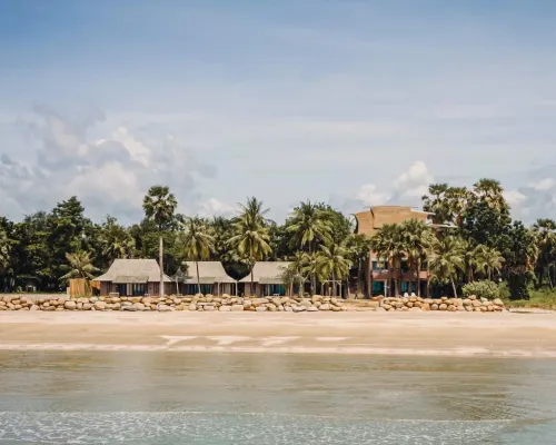 La A Natu Sam Roi Yot Hotels near Pak Nam Pran