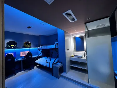 Zhangzhou Shensu E-sports Hotel (Dujia Street)