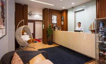 ICheck Inn Gems Center Silom