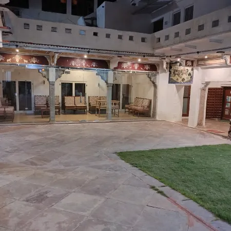 Haveli Braj Bhushanjee Heritage Hotel and Museum