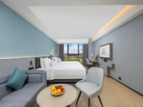 Country Inn & Suites by Radisson Hotel (Suzhou Zhangjiagang Jiyang Lake Mambat Plaza) Hotels near Zhangjiagang Dream Ocean Kingdom