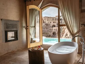 Millstone Cave Suites Hotel
