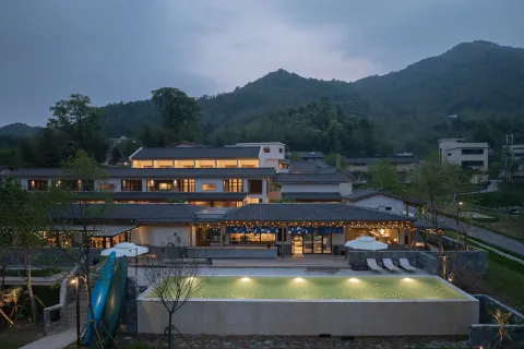 샹예얼성(간저우쿵둥쑤지)