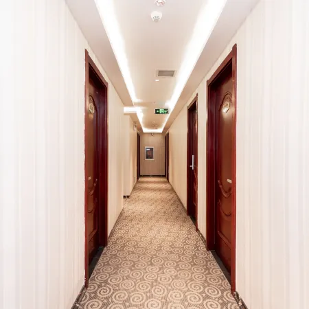 Junyi Chain Hotel (Changzheng North Road Dawu No. 1 High School)