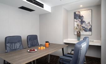 Yuelai Zhuzhou Hotel (Railway Station Clothing Market)