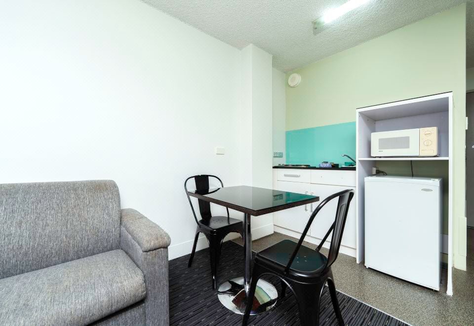 3. 컴포트 인 & ..