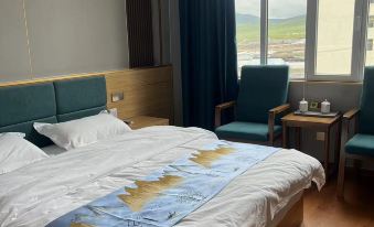 Shiqu Yunqi Hotel