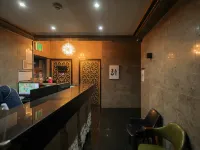 New Day Hotel Các khách sạn gần Đại lộ Teheran