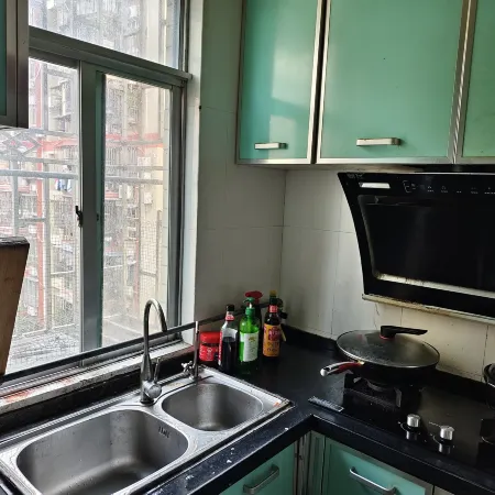 Chuyu Youth Buluo Inn (Shenzhen North Station Branch)