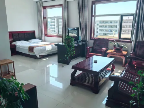 Yuanlan Xinglong Hotel