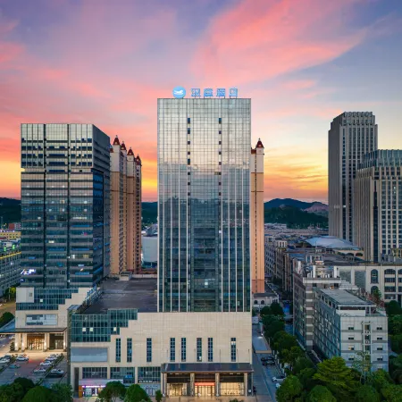 HanTing Hotel (Chongzuo South Railway Station, Youyi Avenue)