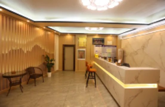 Xishuangbanna Jinghong Yixin Hotel (Gaozhuang Xingguang Night Market) Отели в г. 