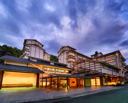 大江戸温泉物語Premium 斉木別館（旧：湯快リゾート 三朝温泉 斉木別館〈プレミアム〉） 三朝のホテル