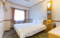 Toyoko Inn Chiba Minato Ekimae Hotels in Chiba