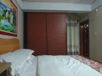 張家界江畔雨竹客棧