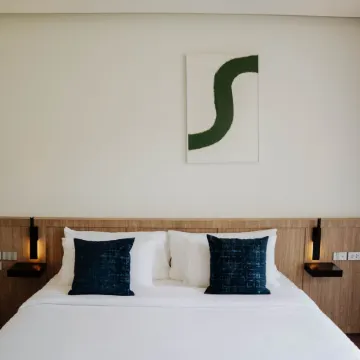 Shanti-Retreat Hotel