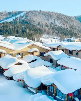 Xuegu Nannan Homestay Hotels near Xuexiang Gouxiongling