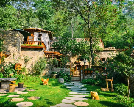 Yunqiu Mountain Kangjiaping Homestay Hotels in Xiangning