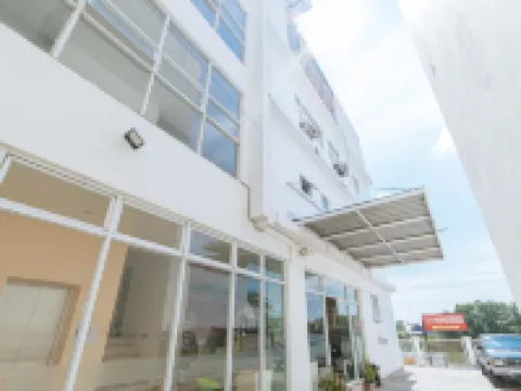 RedDoorz Plus @ San Roque Roxas City Ξενοδοχεία στην πόλη Capiz